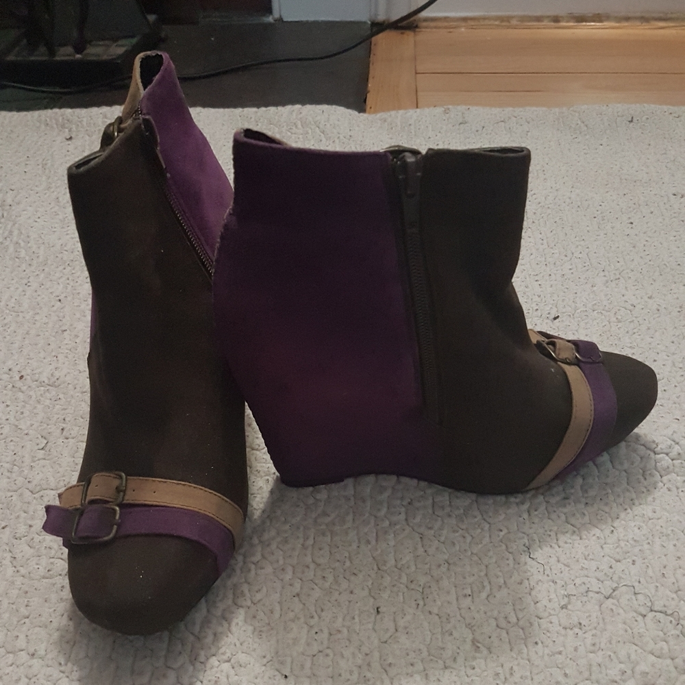 Color blocking wedge